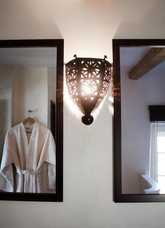 Bed and Breakfast La Belle Saison Mollens  Экстерьер фото