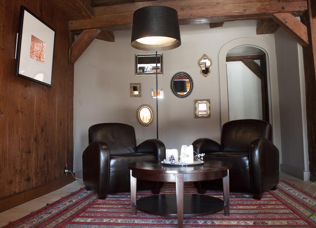 Bed and Breakfast La Belle Saison Mollens  Экстерьер фото