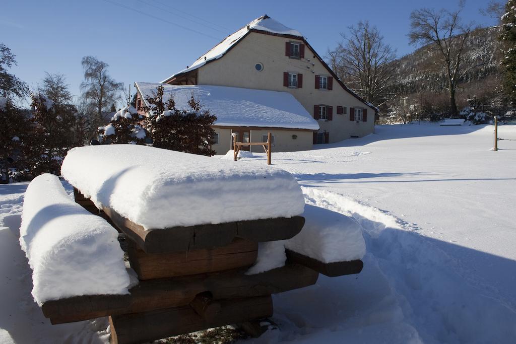 Bed and Breakfast La Belle Saison Mollens  Экстерьер фото