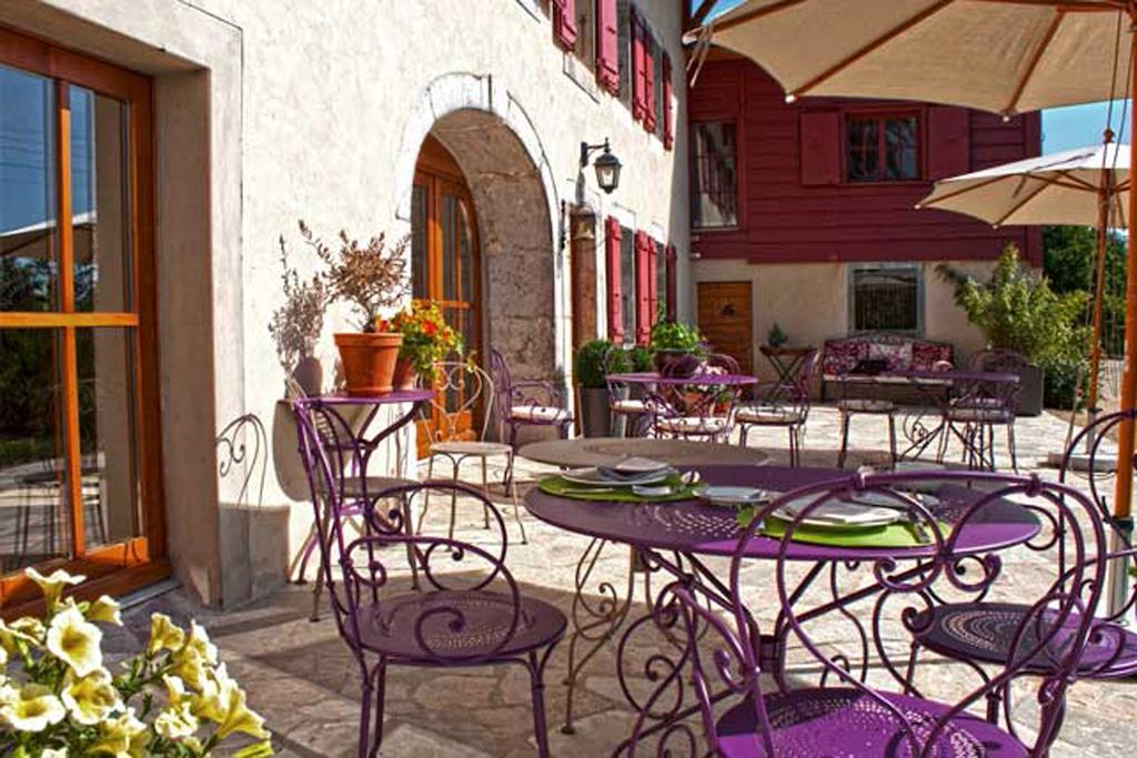 Bed and Breakfast La Belle Saison Mollens  Экстерьер фото